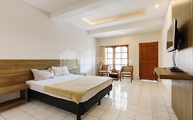 OYO 1384 Pulau Bali Hotel